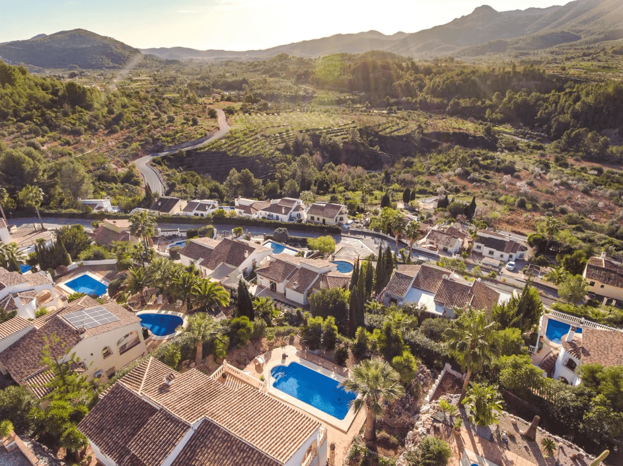 Villa con piscina y vistas a la montaña - Benigembla