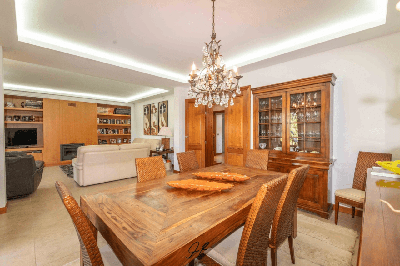 Chalet de lujo en excelente zona Residencial- Denia