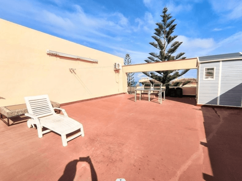 Atico en venta en la playa de Denia con  vistas al Mar
