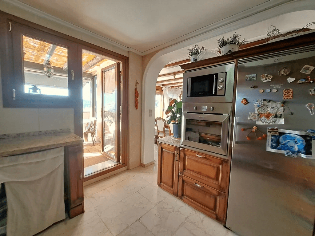 Ático con gran terraza y piscina para comprar en Dénia playa