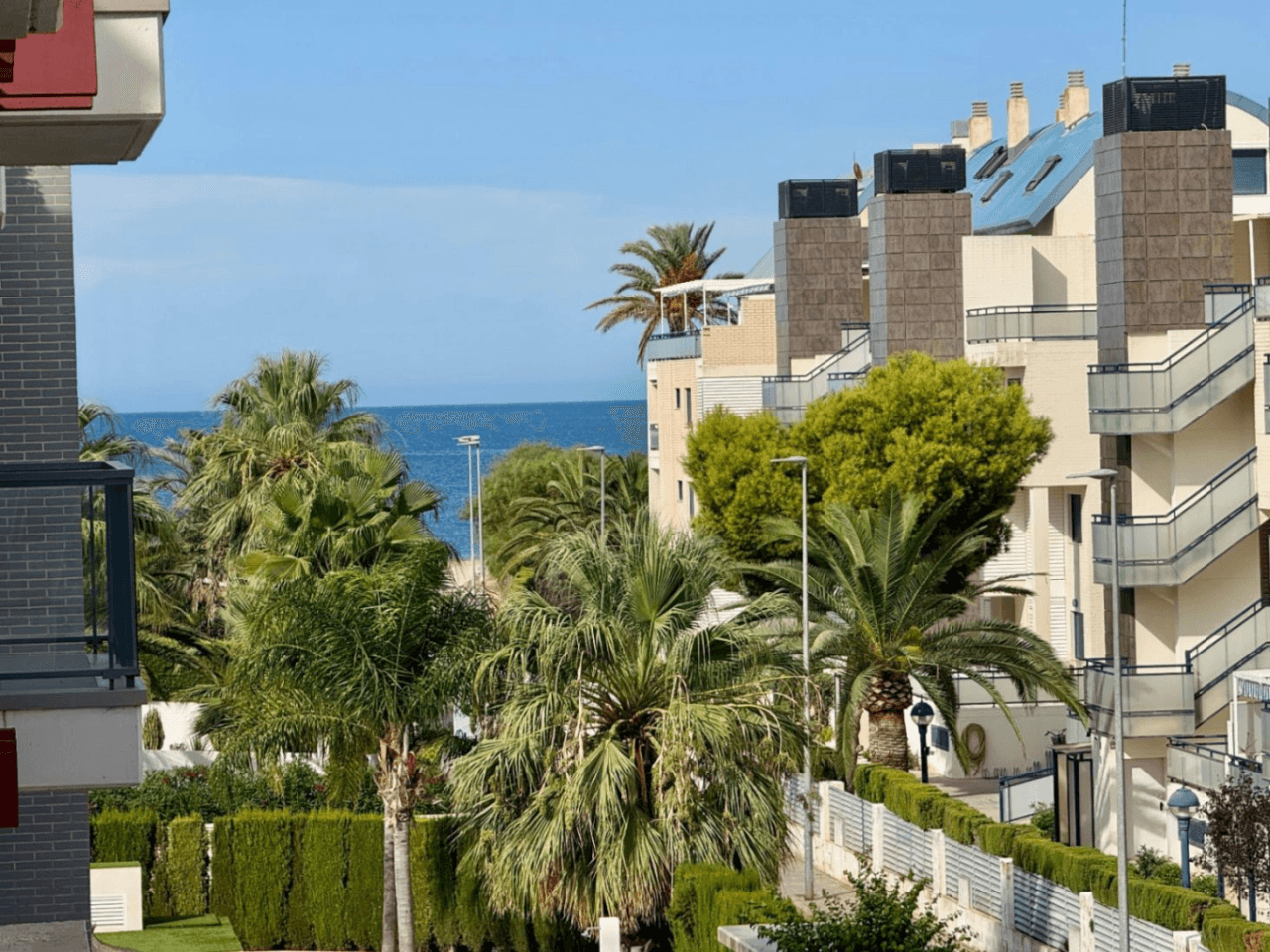 Espectacular apartamento en Denia con vistas abiertas, situado a 120m de la playa y 850m de la ciudad