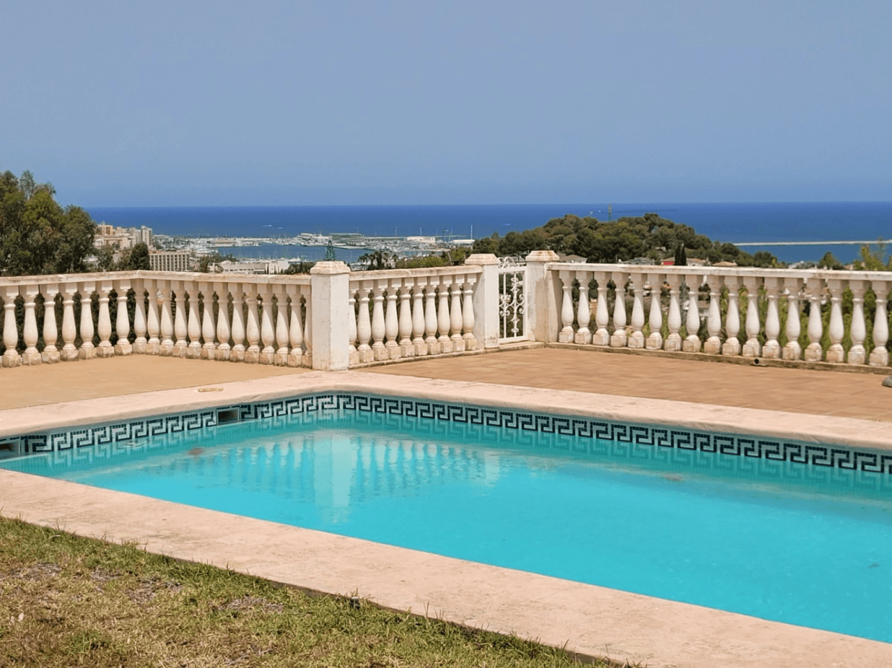 Chalet pareado en venta en Dénia con vistas panorámicas