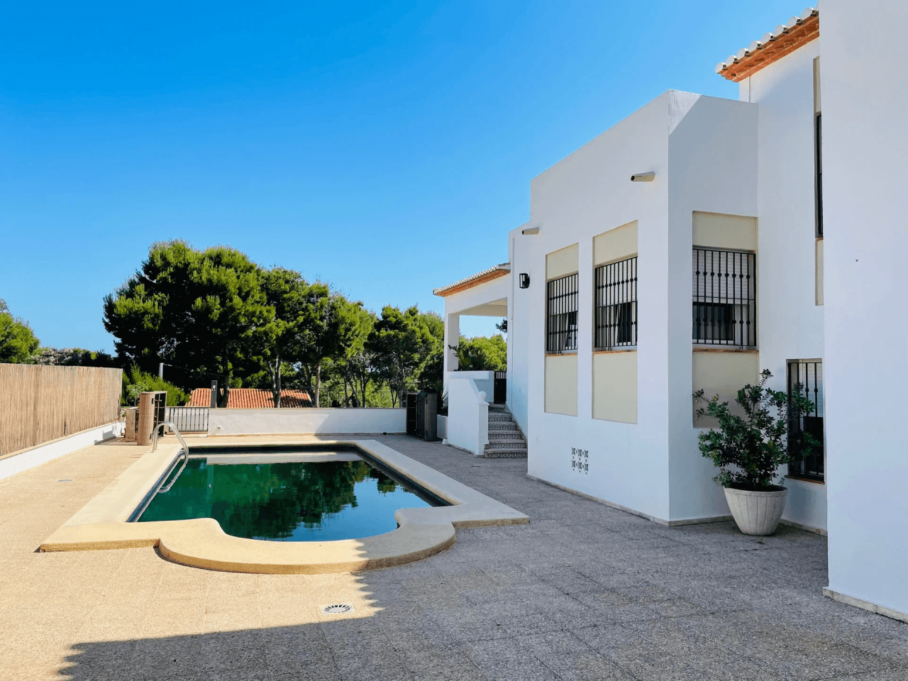 Denia. Las Rotas. Amplio Chalet en venta