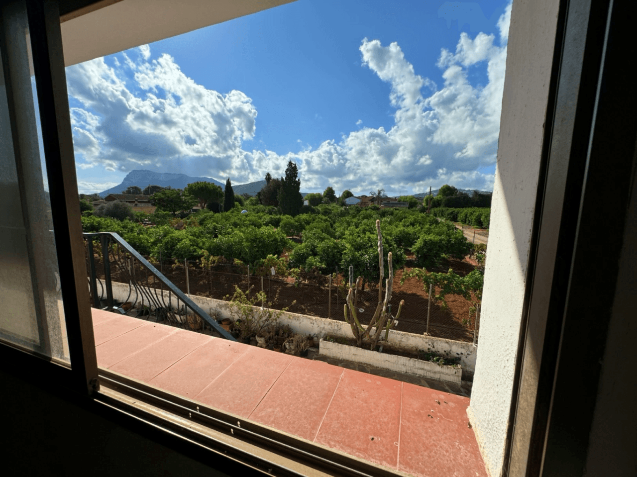 Chalet rustico en venta en Denia