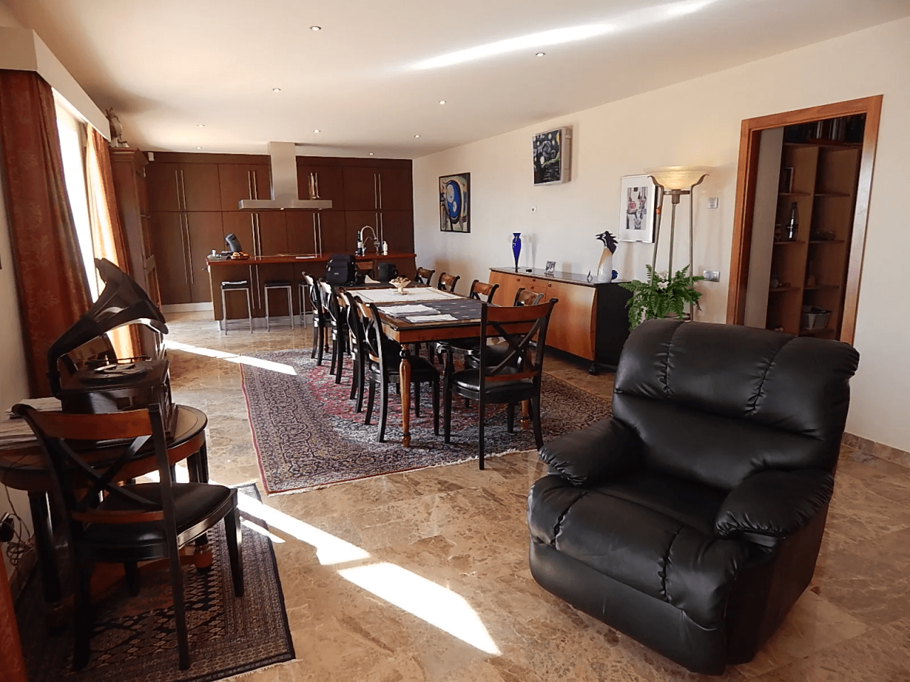 Villa en Oliva en venta