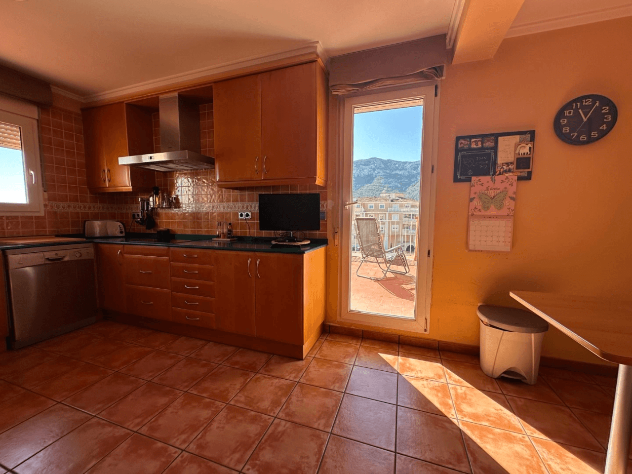 Ático en Venta en Dénia con Vistas Panorámicas