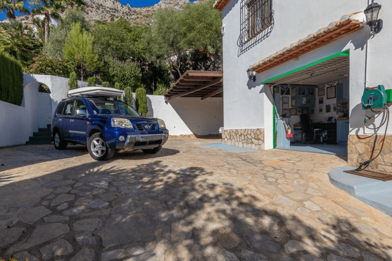 Villa con piscina y vistas a la montaña - Benigembla
