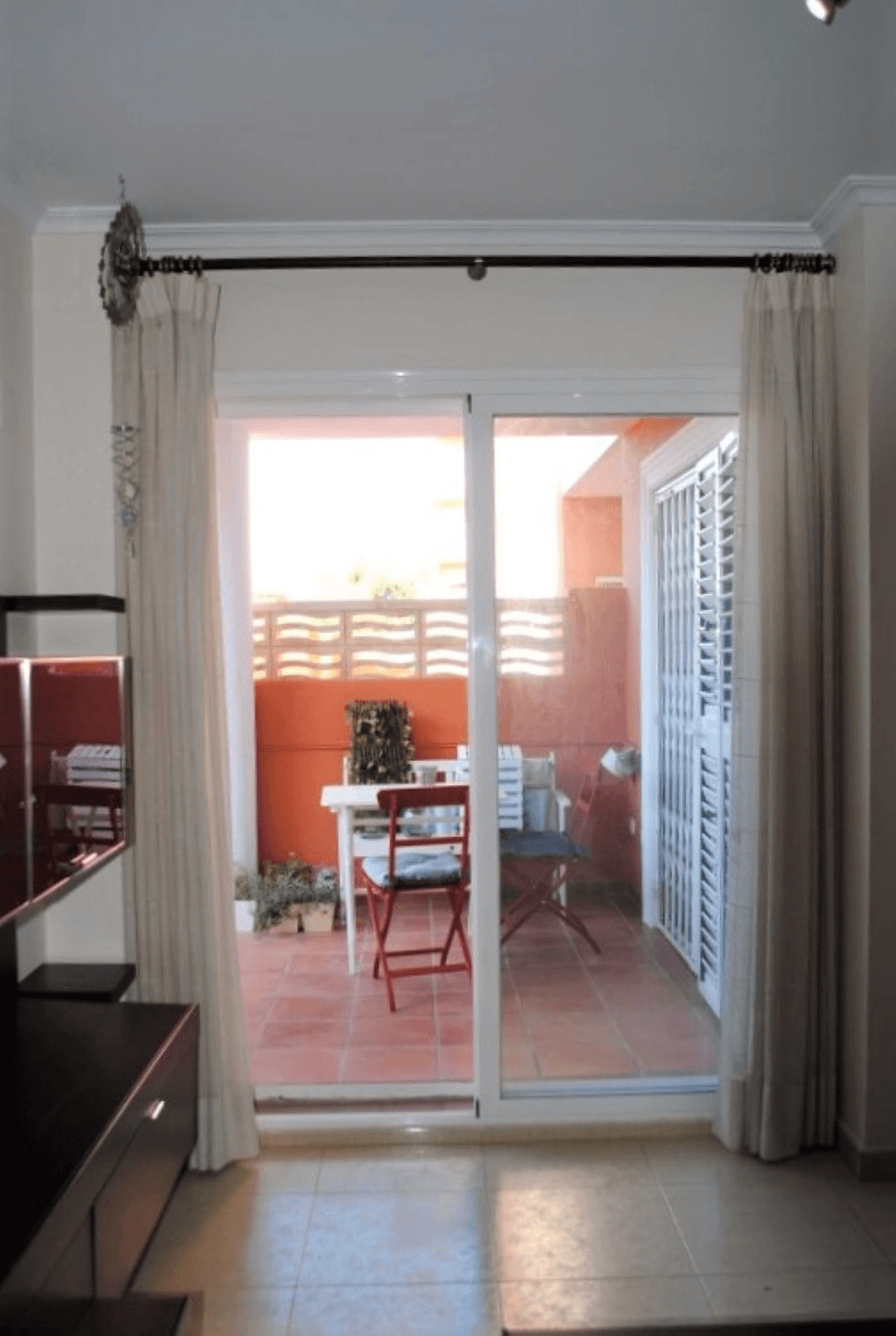 Apartamento en Denia en planta baja de 2 dormitorios y terraza privada en venta