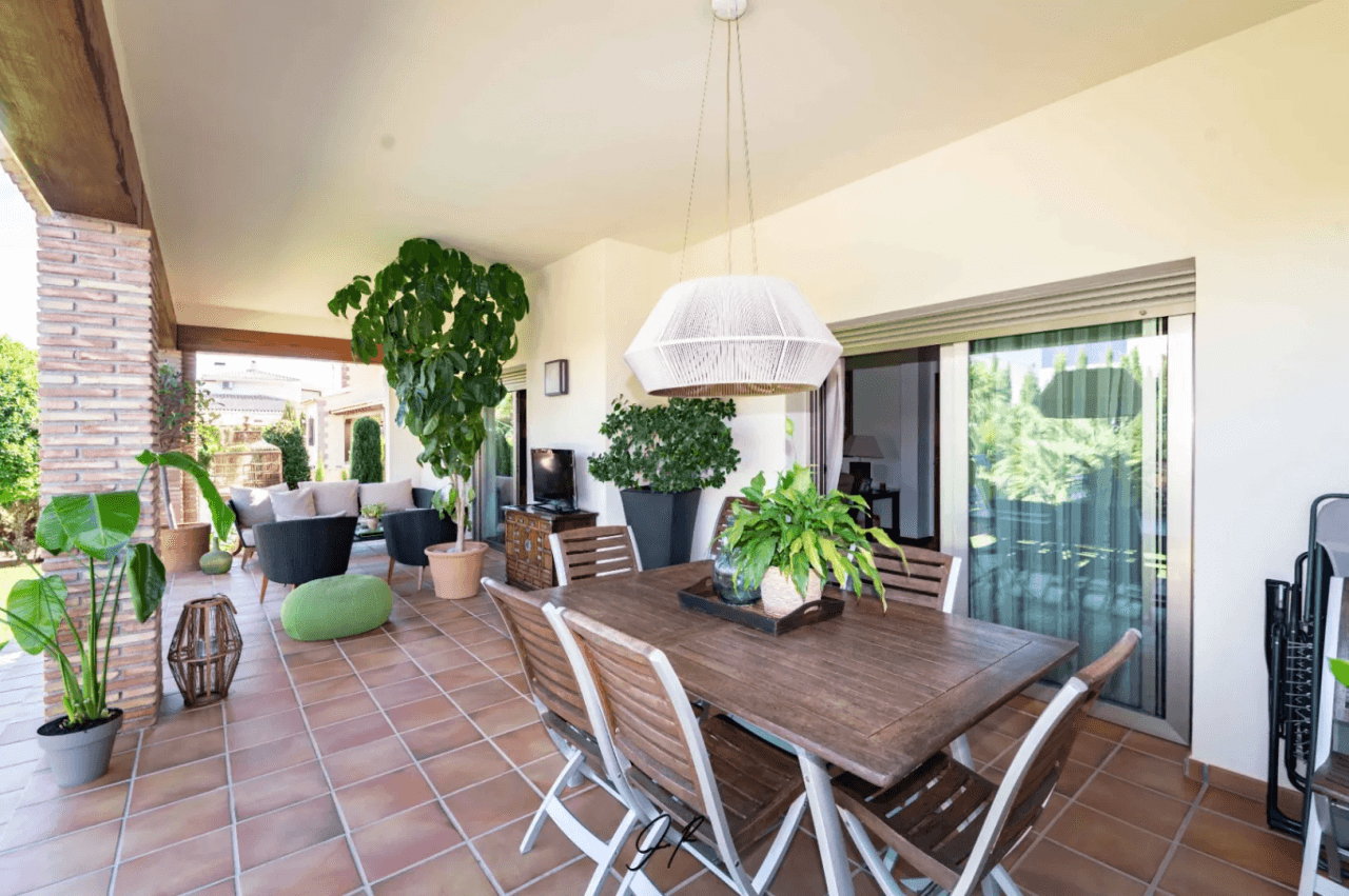 Chalet de lujo en excelente zona Residencial- Denia