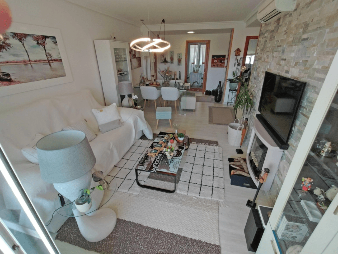 Piso en Denia, Las Marinas: 2 dormitorios y piscina comunitaria