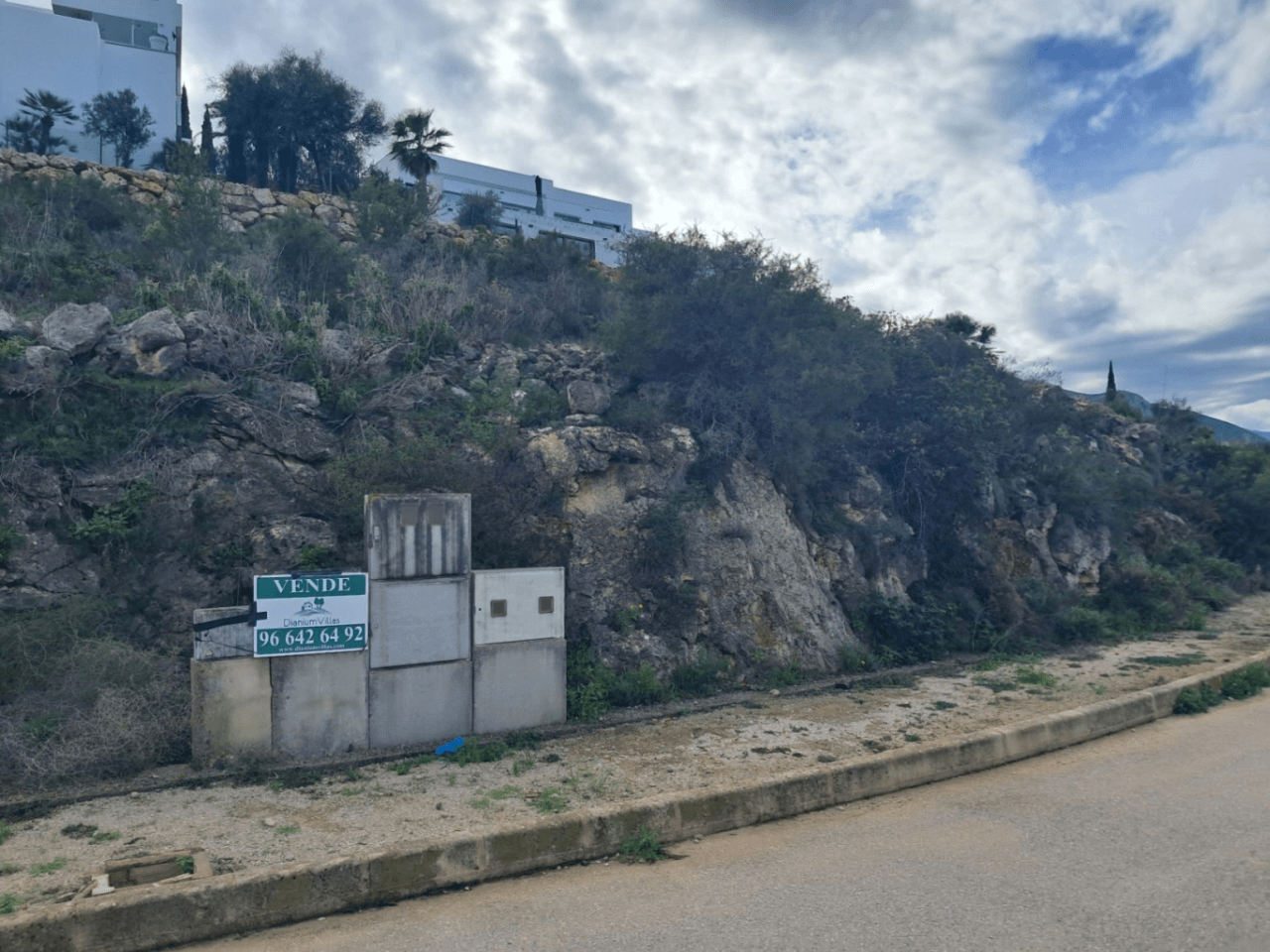 Parcela en venta zona Monte Pego (Resid. La Almunia)