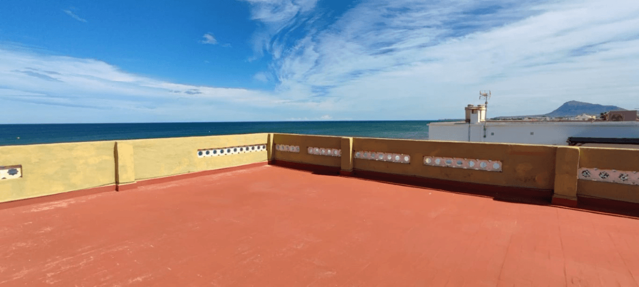 Apartamento en Primera Linea