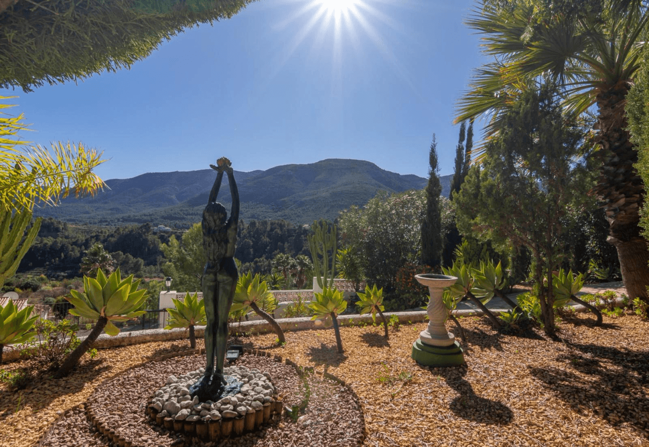 Villa con piscina y vistas a la montaña - Benigembla