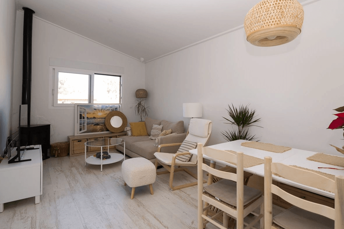 Villa mediterránea con gran parcela.