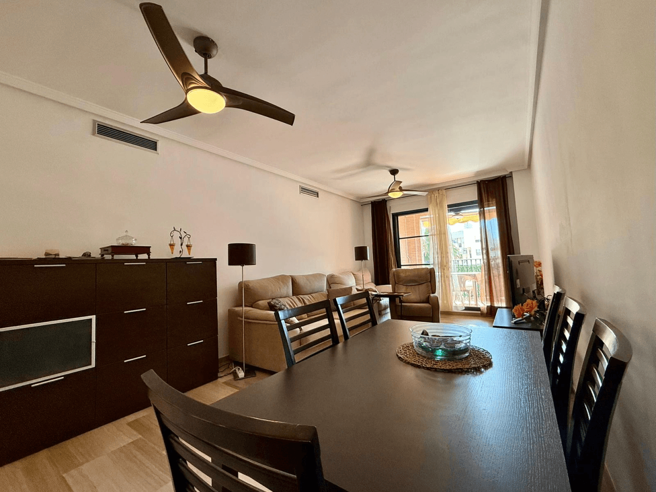 Apartamento de tres dormitorios en Denia, zona Miguel Hernandez