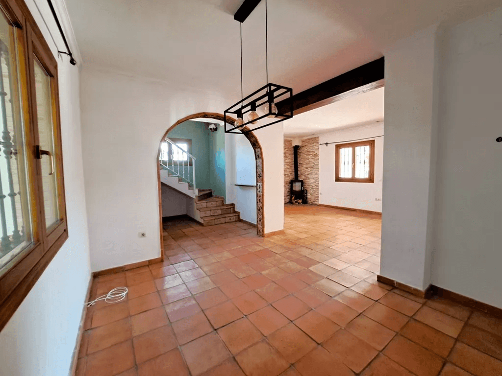 Villa familiar con piscina en venta en Orba