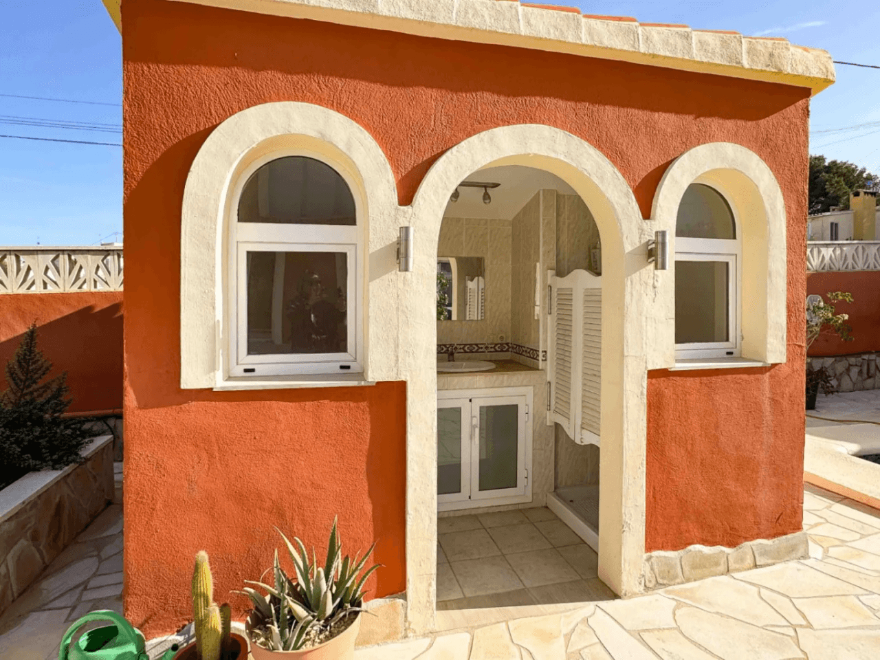 VILLA EN LAS ROTAS