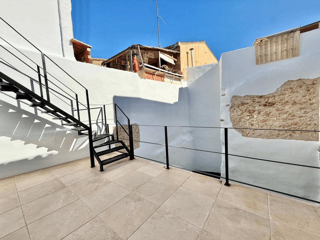 Gran casa de pueblo de tres dormitorios en Pedreguer