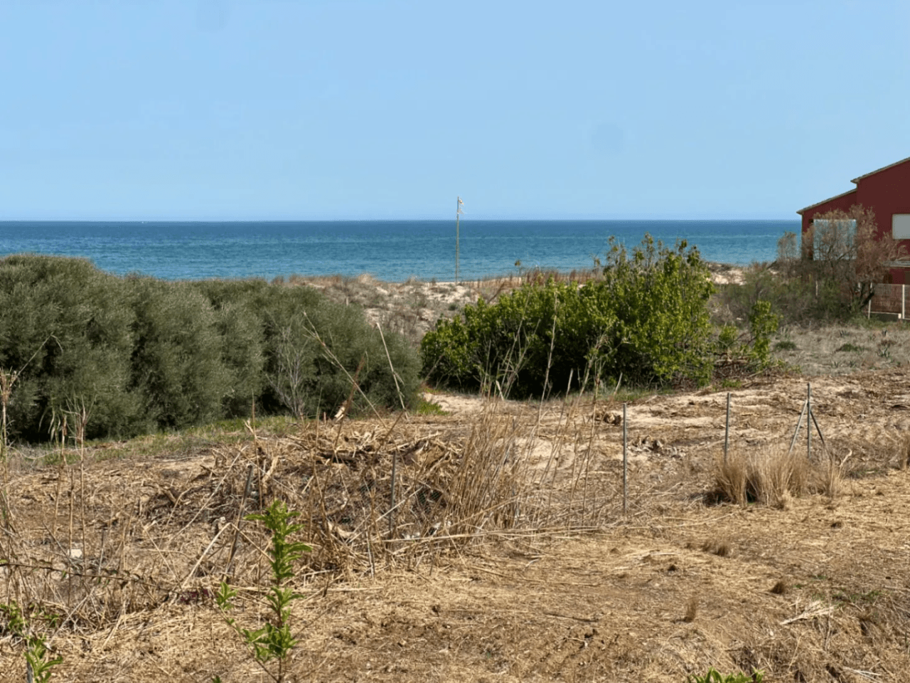 Adosado XXL con vistas al mar y cocina de verano, chemenea a 50m de la playa de arena fina Deveses (Denia)