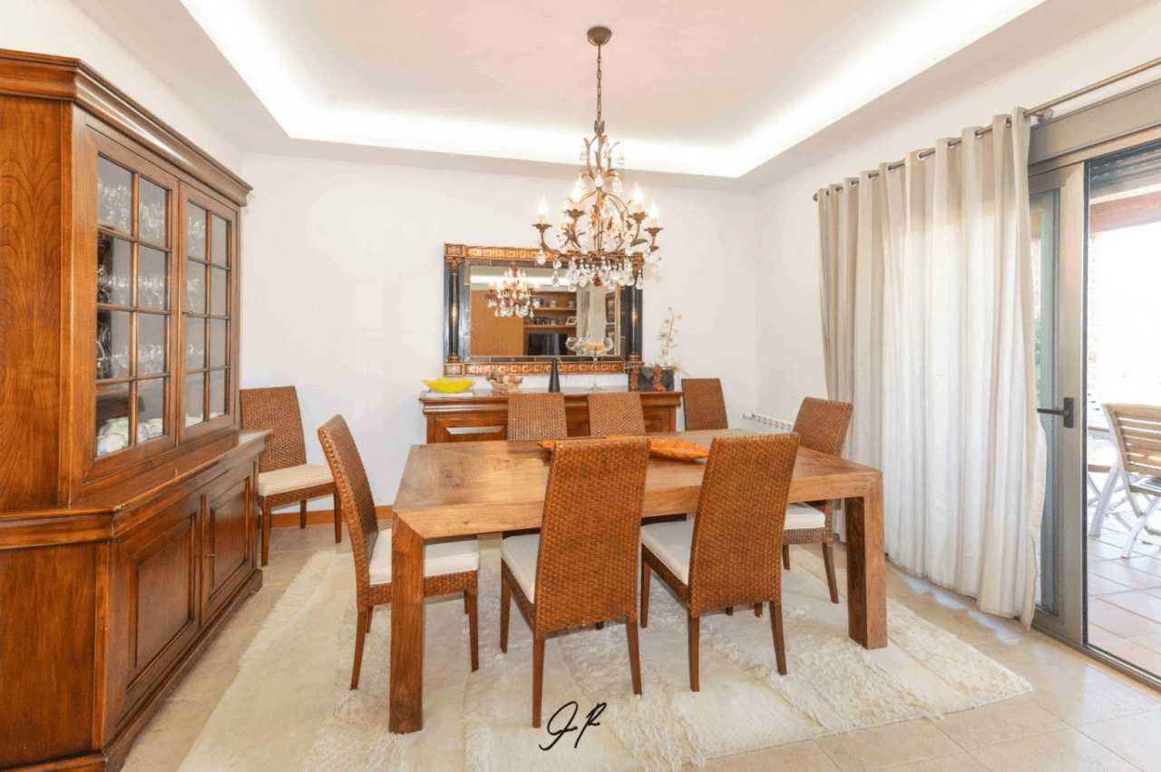 Chalet de lujo en excelente zona Residencial- Denia