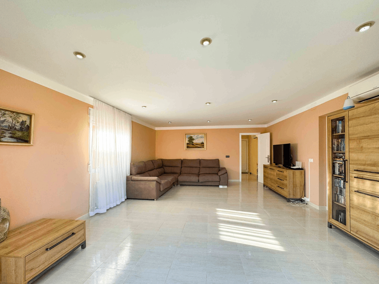 VILLA EN LAS ROTAS