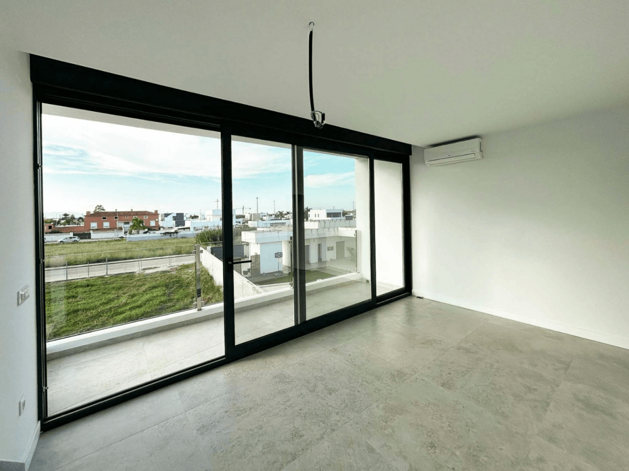 Moderna villa de nueva construcción en Vergel