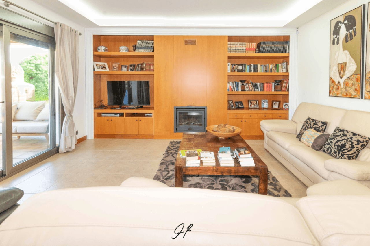 Chalet de lujo en excelente zona Residencial- Denia