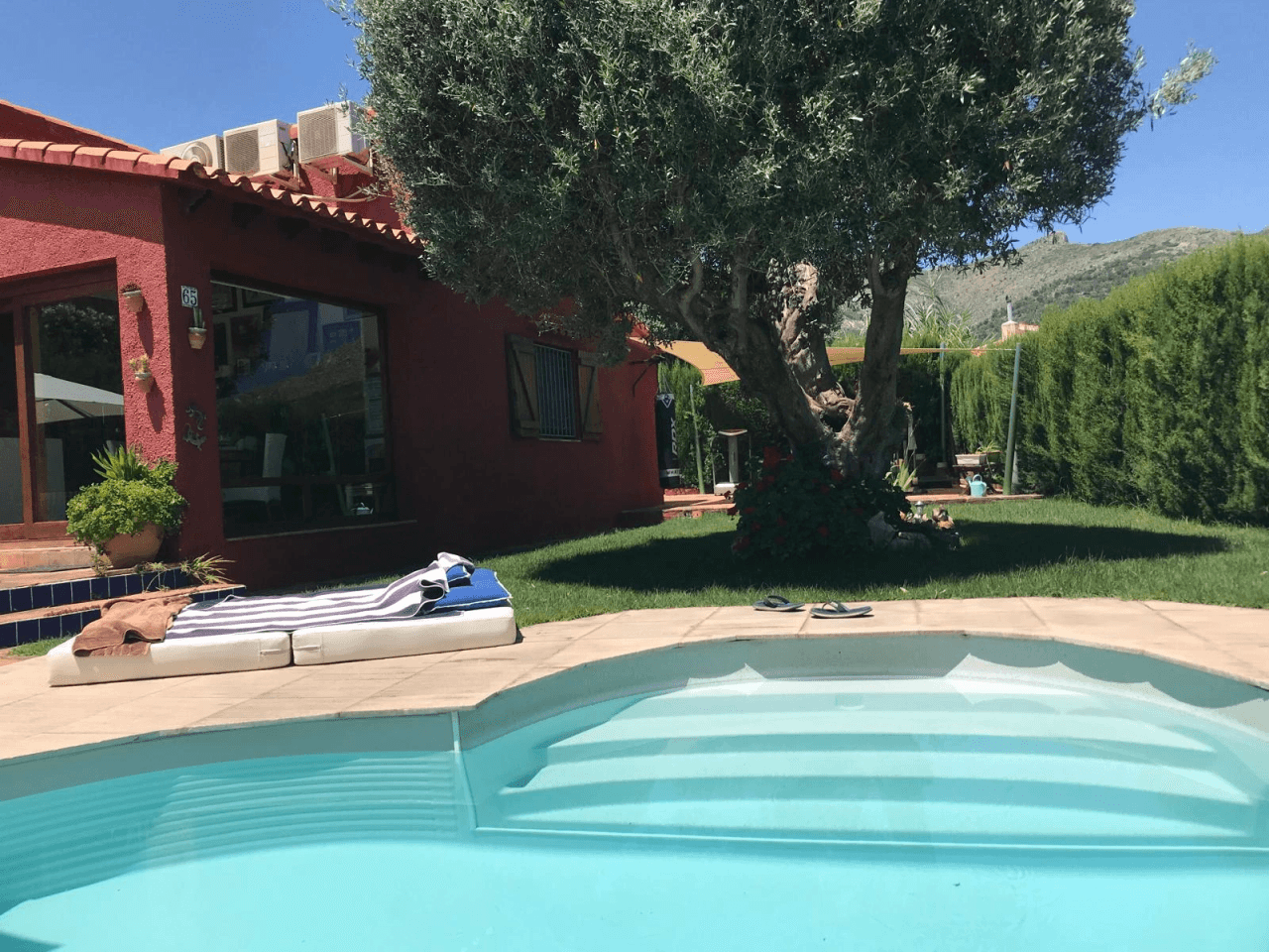 Chalet en venta en Orba con piscina