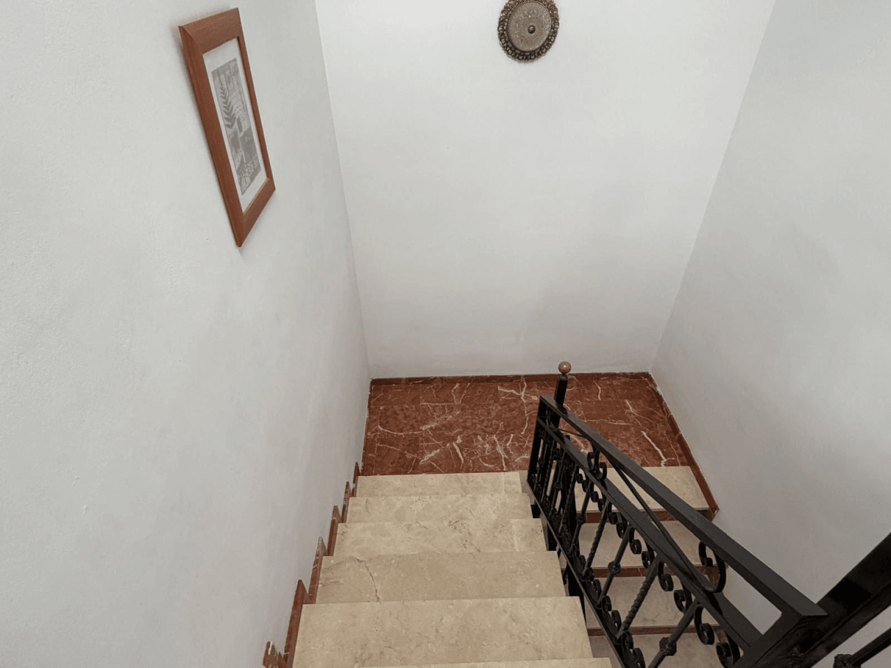 VENTA ADOSADO 3 DORMITORIOS EN PRIMERA LINEA