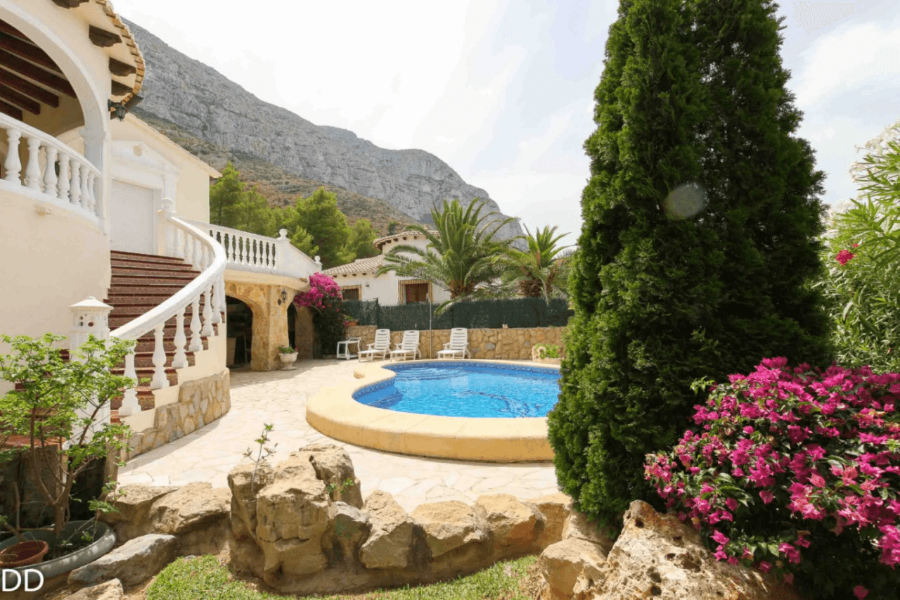 VILLA CON VISTAS PANORAMICAS AL MAR