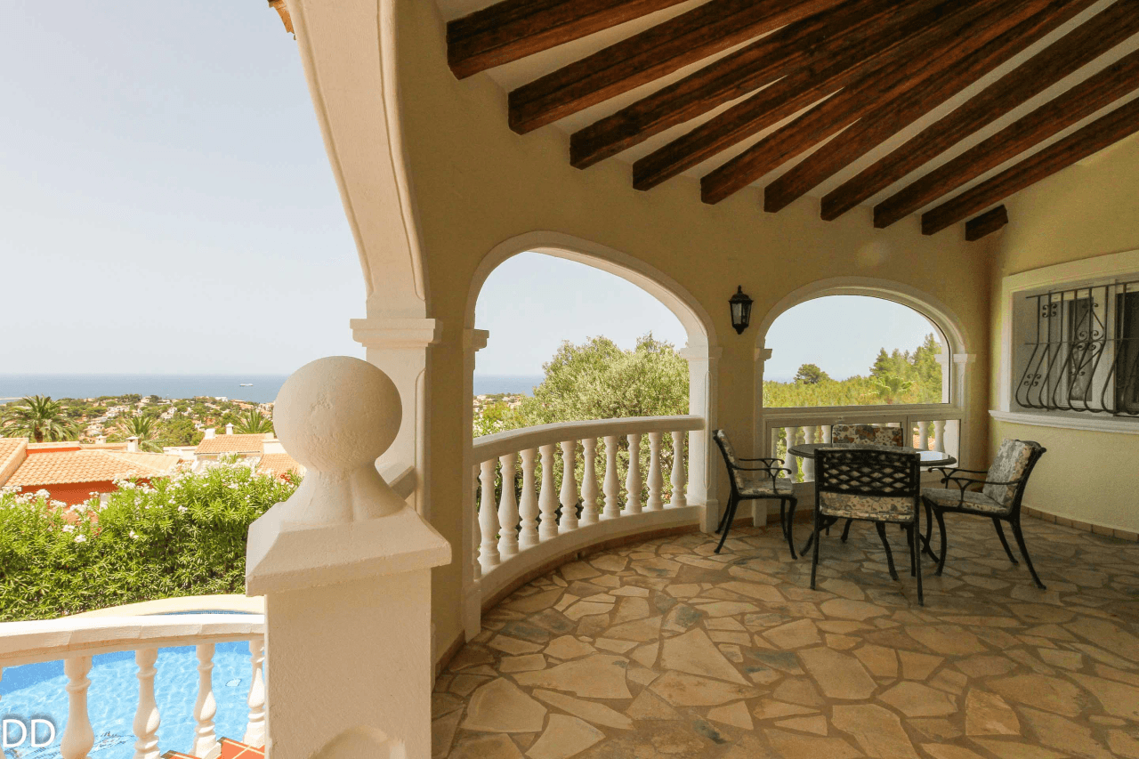 VILLA CON VISTAS PANORAMICAS AL MAR