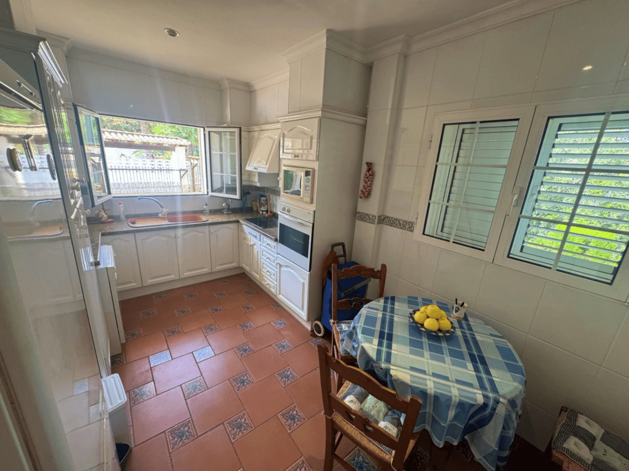 Chalet en venta en Denia, con preciosas vistas al mar y al montgó