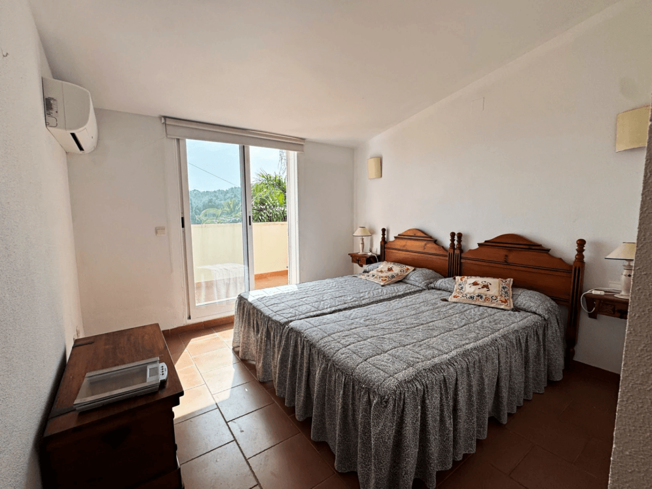 Chalet en venta en Denia, con preciosas vistas al mar y al montgó