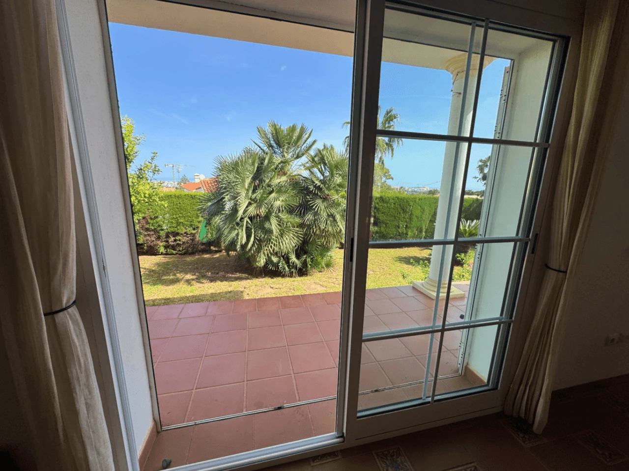 Chalet en venta en Denia, con preciosas vistas al mar y al montgó