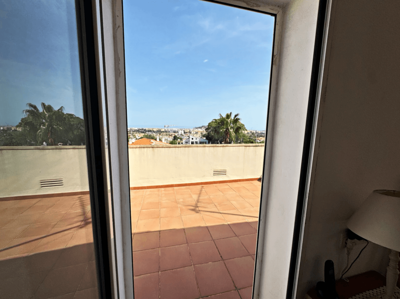 Chalet en venta en Denia, con preciosas vistas al mar y al montgó