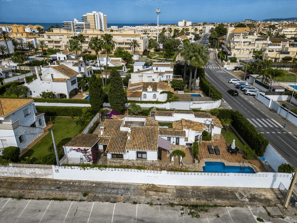 Villa independiente a 50 m de la playa, Dénia
