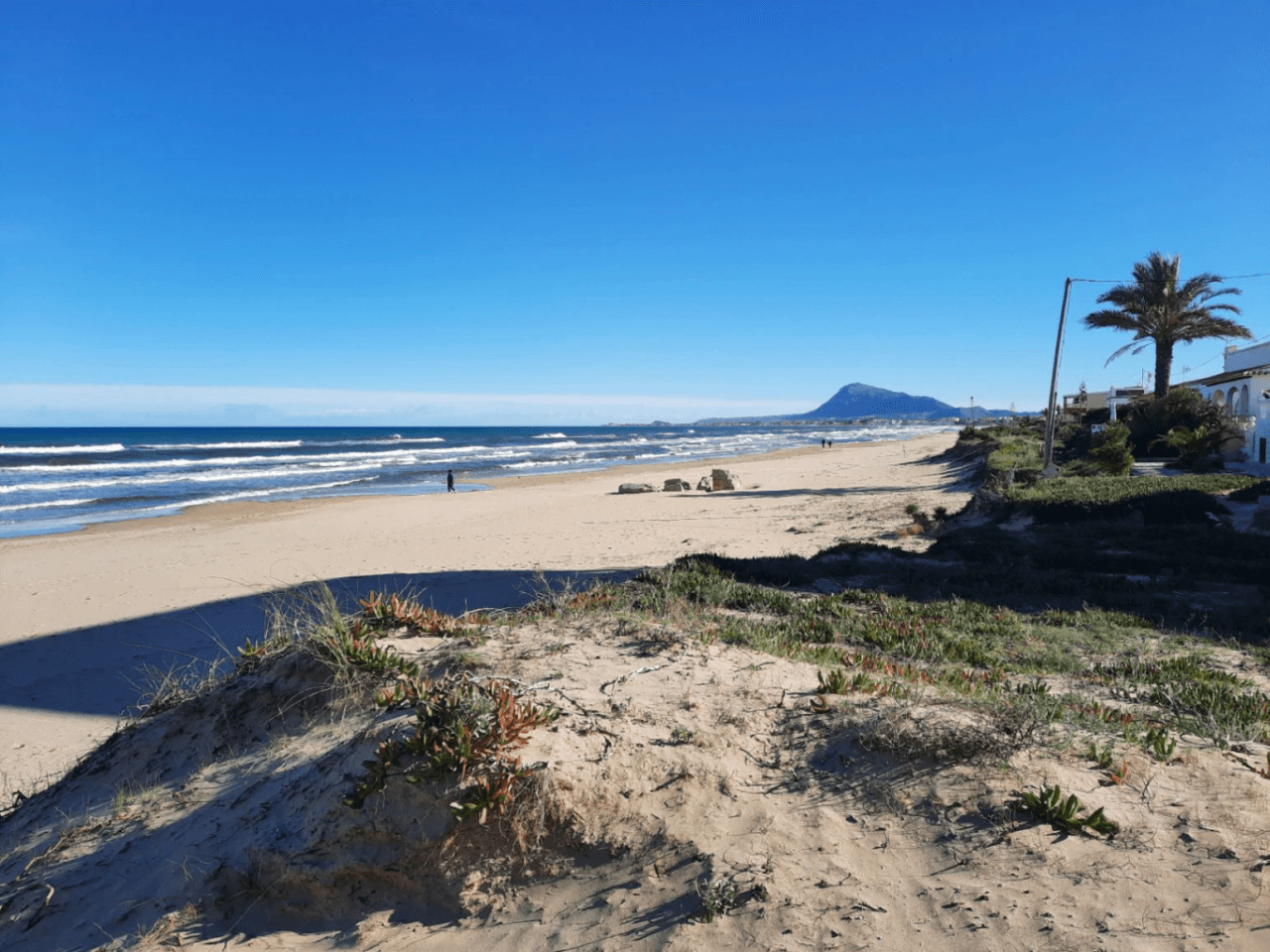 nuevas casas adosados cerca de la playa en Denia