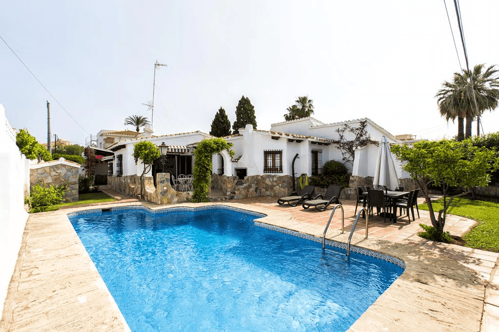 Villa independiente a 50 m de la playa, Dénia