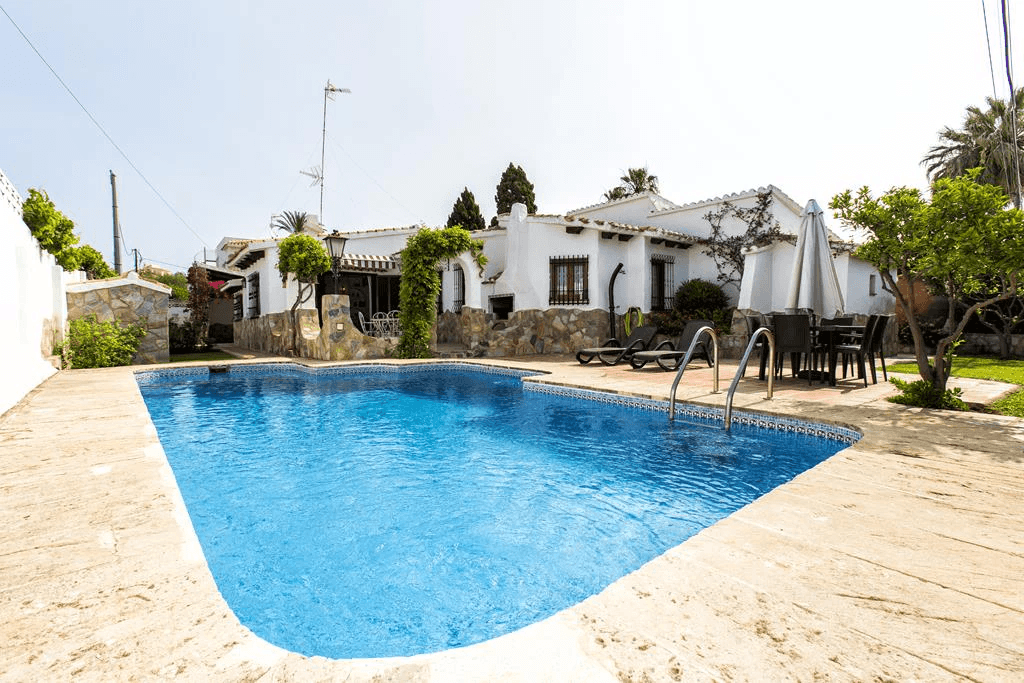 Villa independiente a 50 m de la playa, Dénia