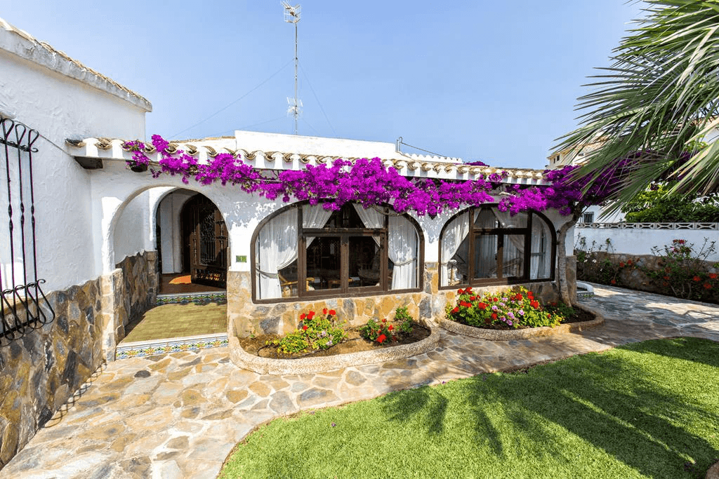 Villa independiente a 50 m de la playa, Dénia