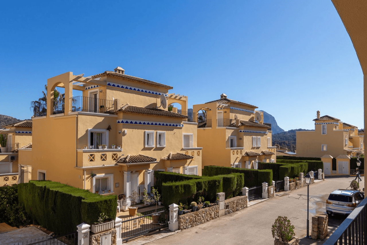 APARTAMENTO EN LA SELLA, PEDREGUER