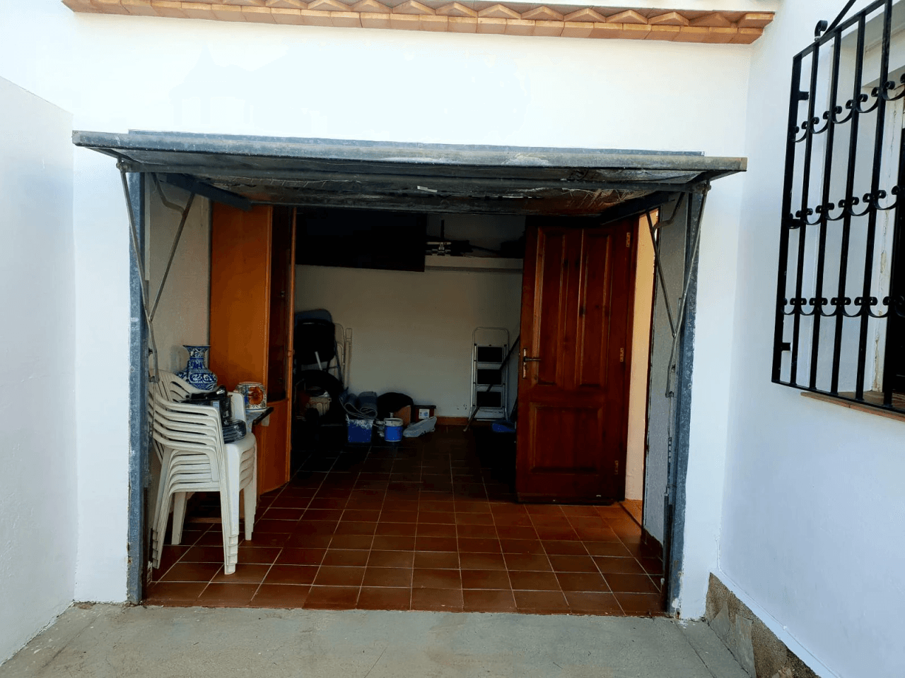 CASA DE CUATRO DORMITORIOS EN DENIA,MONTGO
