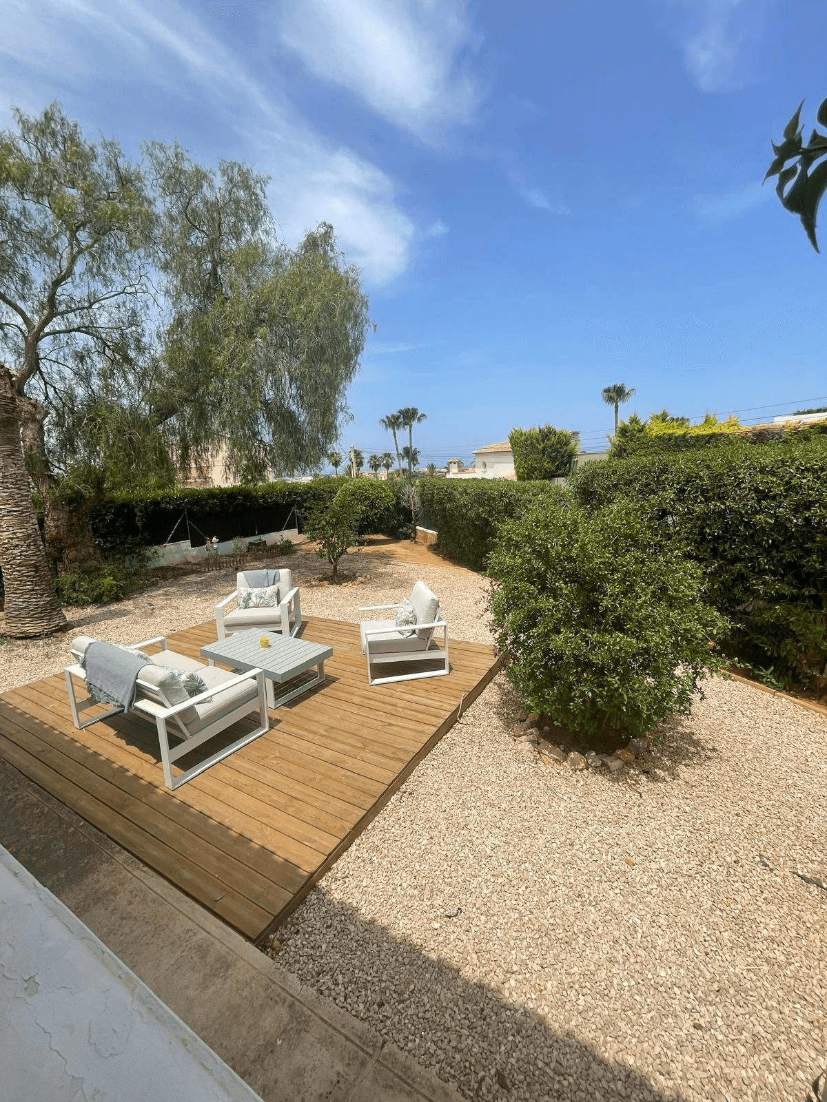 CASA DE CUATRO DORMITORIOS EN DENIA,MONTGO