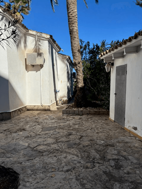 Chalet independiente cerca del mar