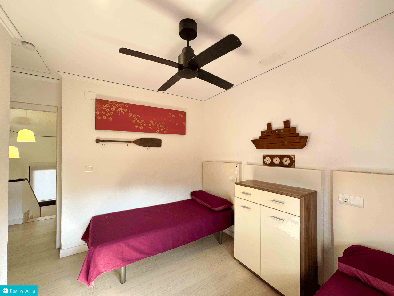 ADOSADO DUPLEX CON JARDÍN PRIVADO