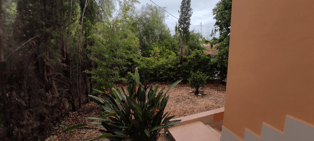 Gran chalet/villa en venta  muy   amplia  con piscina privada  en Denia