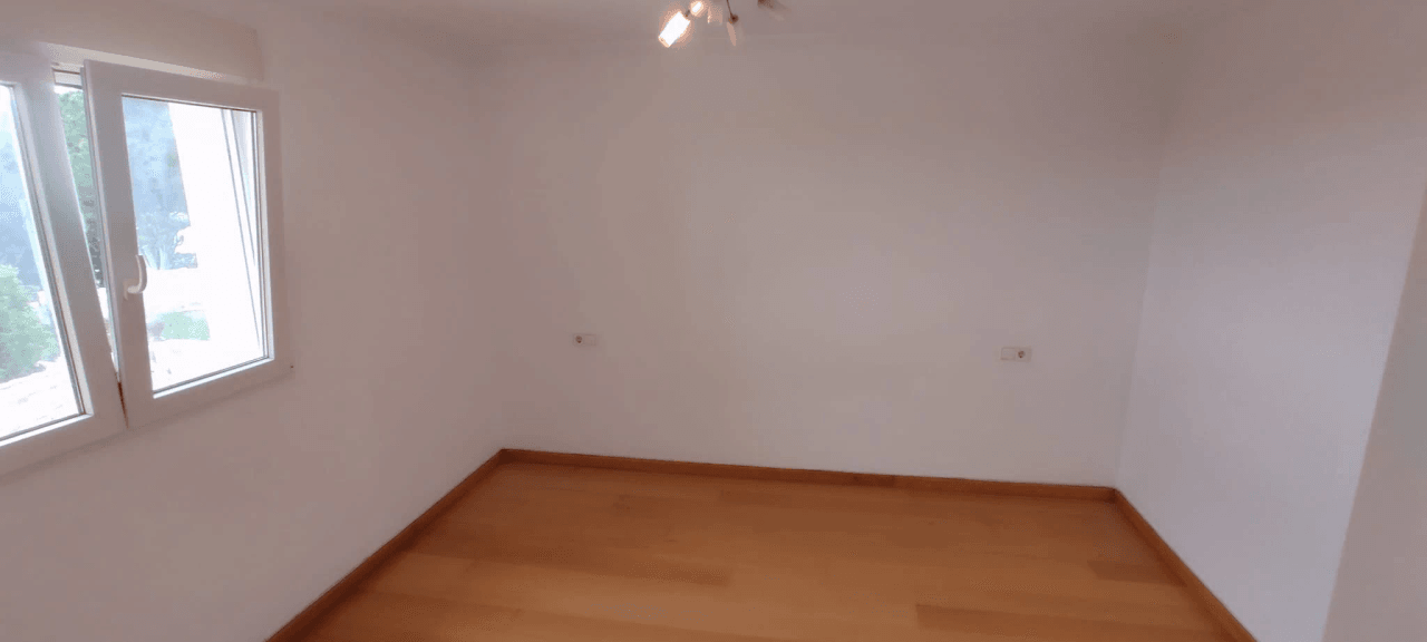Gran chalet/villa en venta  muy   amplia  con piscina privada  en Denia