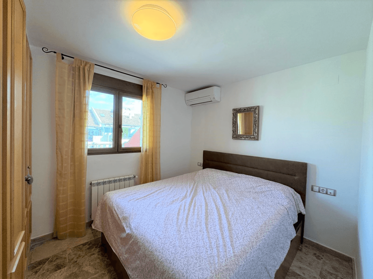 Ático dúplex con vistas al puerto en el corazón de Dénia