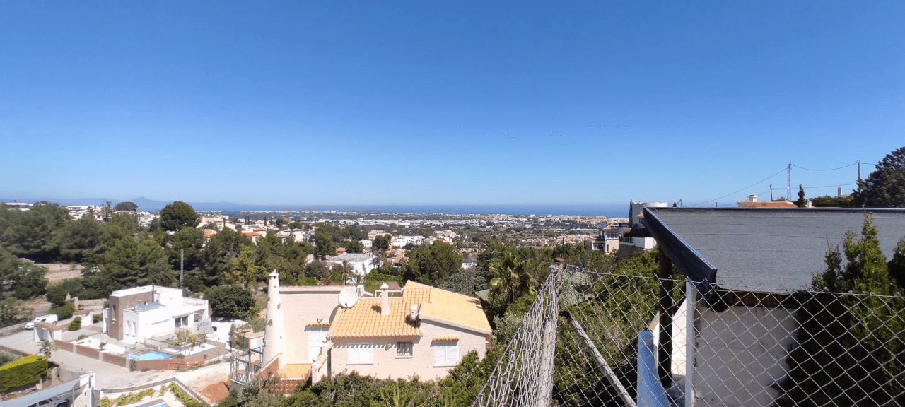 Chalet en venta de 3 dormitorios en Denia, Alicante