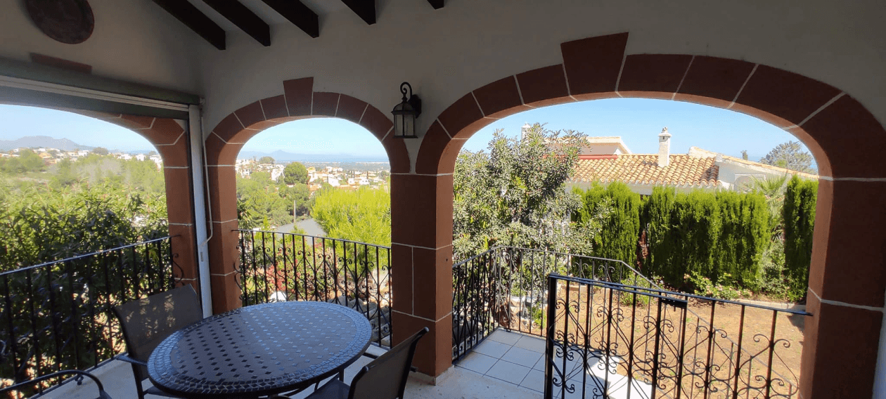 Chalet en venta de 3 dormitorios en Denia, Alicante